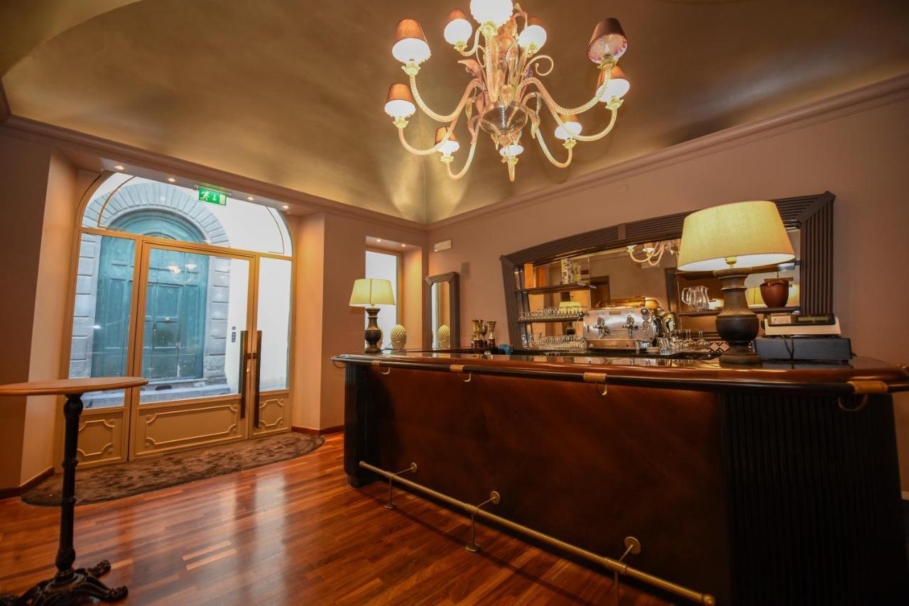 לוקה The Tuscanian Hotel מראה חיצוני תמונה