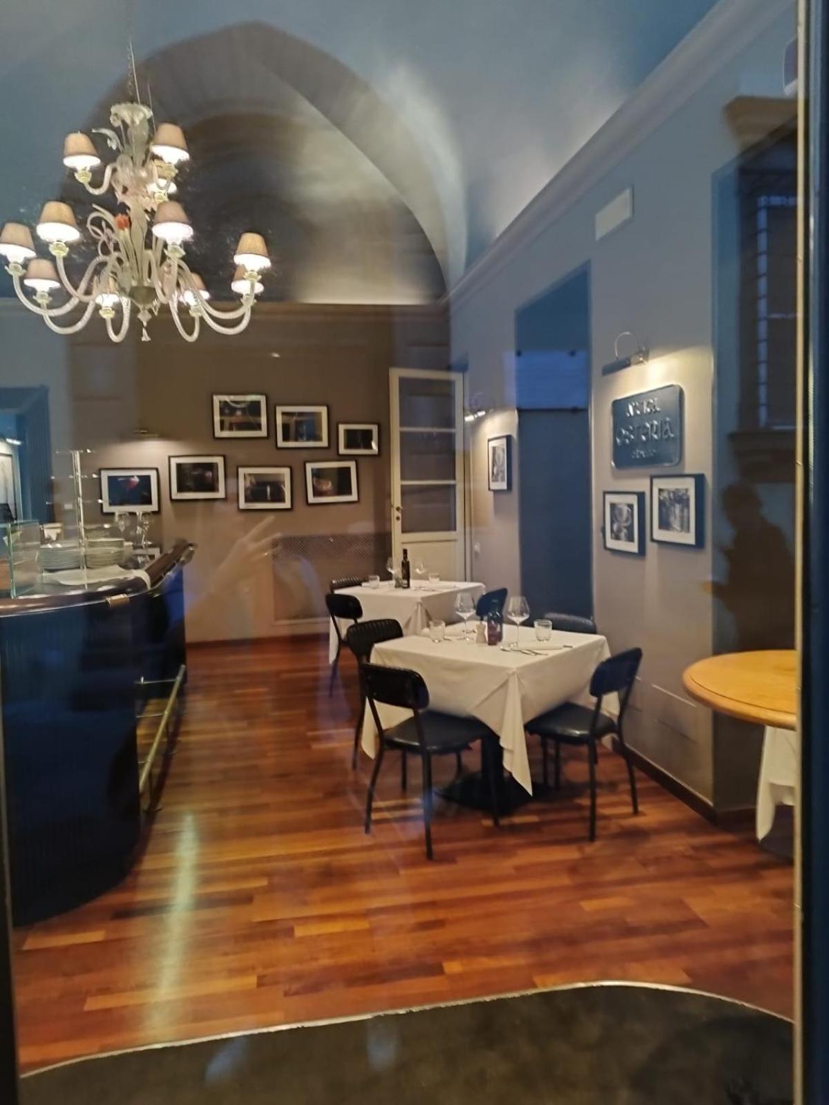 לוקה The Tuscanian Hotel מראה חיצוני תמונה